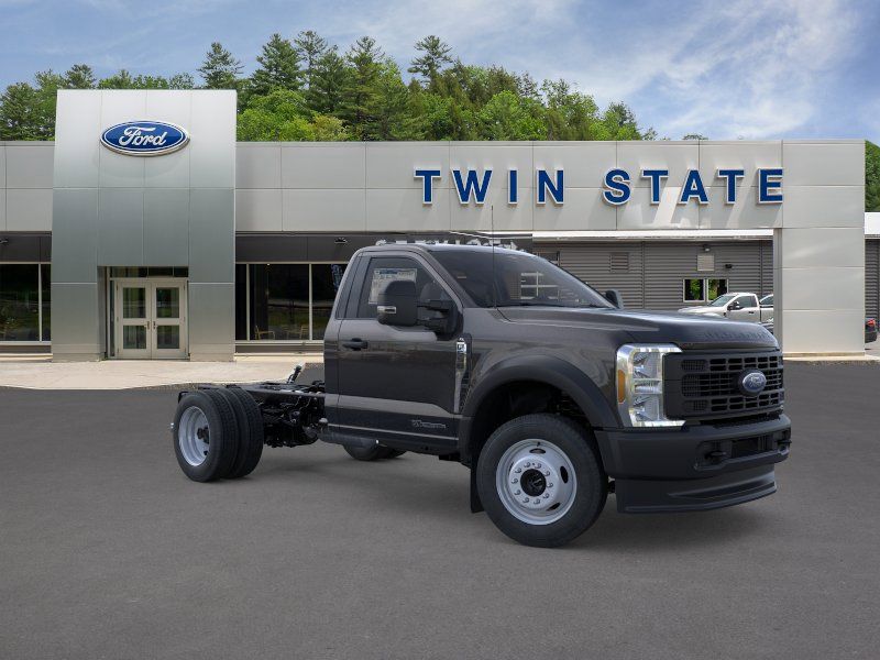 2026 Ford F-550 Super Duty Chassis Cab XL - Photo 7