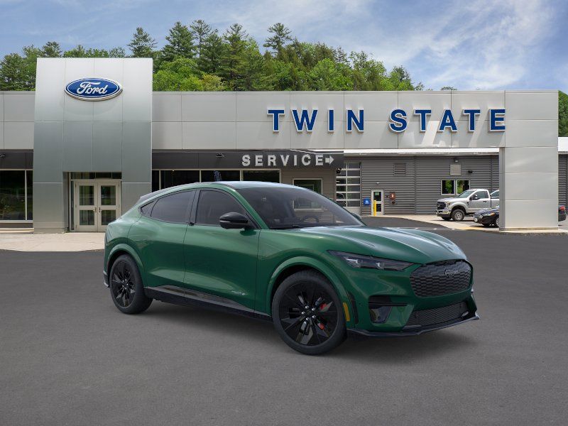 2025 Ford Mustang Mach-E GT - Photo 7