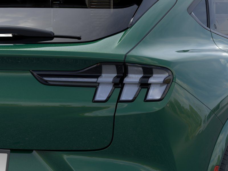 2025 Ford Mustang Mach-E GT - Photo 21