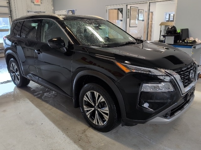 2021 Nissan Rogue SV photo 4