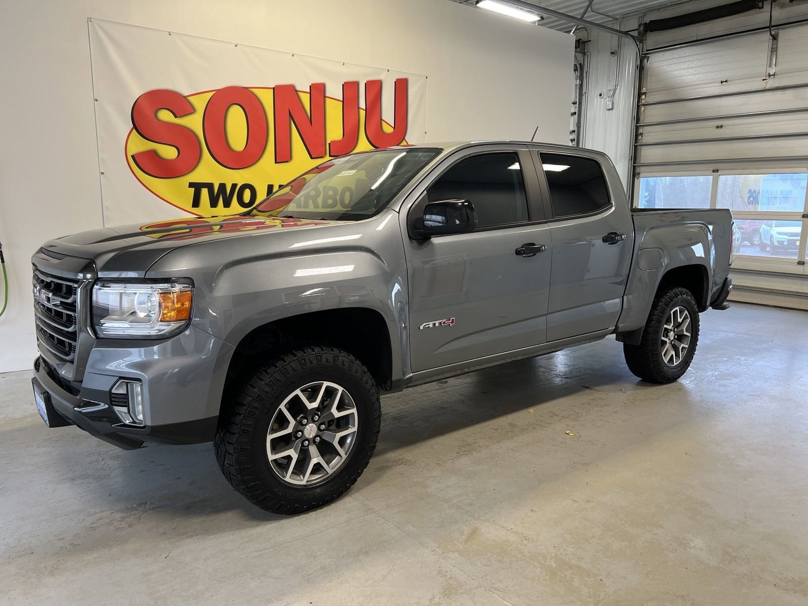 Certified 2022 GMC Canyon AT4 with VIN 1GTG6FEN3N1221940 for sale in Two Harbors, Minnesota