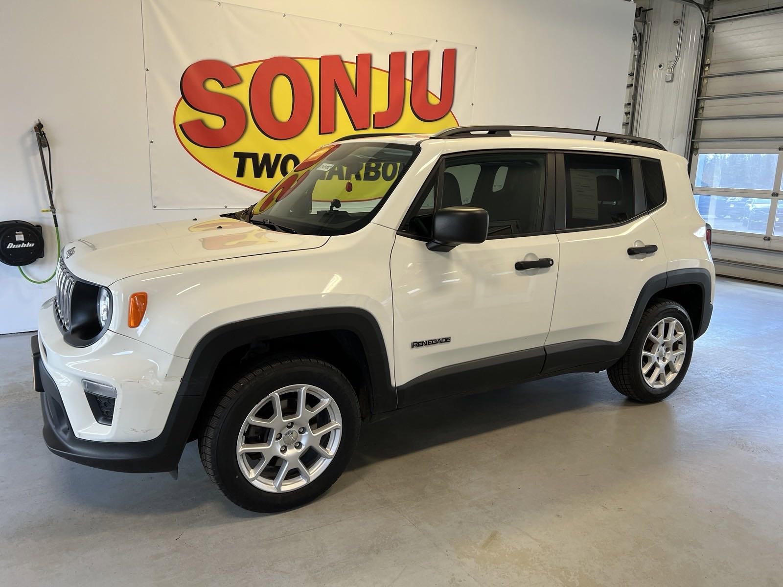 Certified 2020 Jeep Renegade Sport with VIN ZACNJBAB2LPK97007 for sale in Two Harbors, Minnesota
