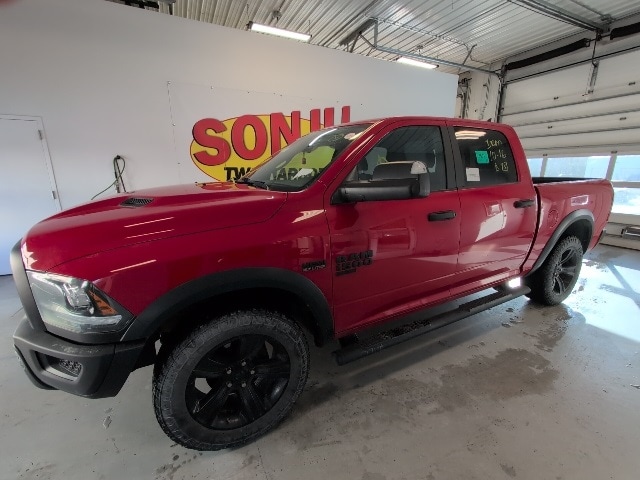 2021 Ram 1500 Classic Warlock photo 2