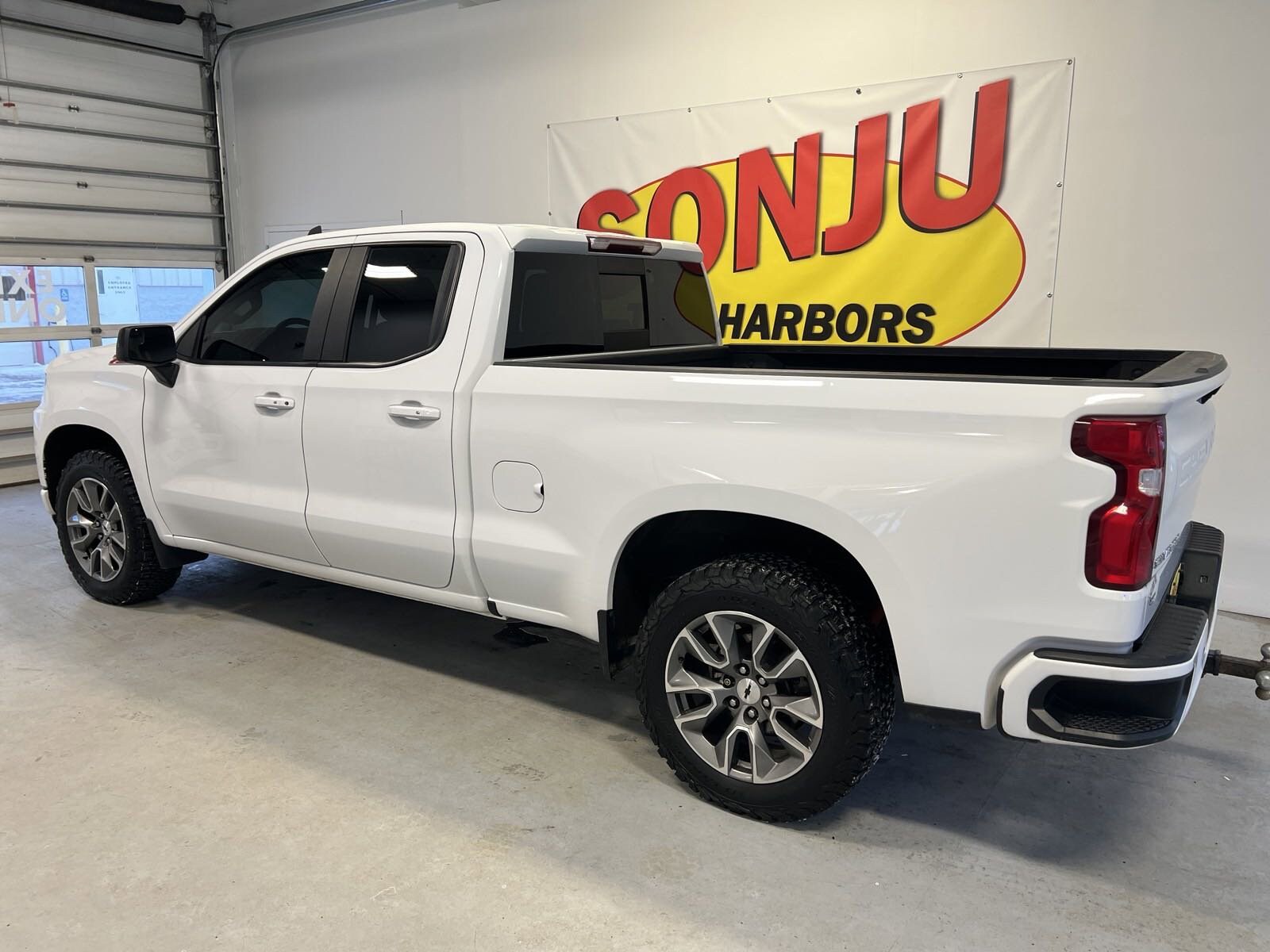 Used 2019 Chevrolet Silverado 1500 RST with VIN 1GCRYEED0KZ183679 for sale in Two Harbors, Minnesota