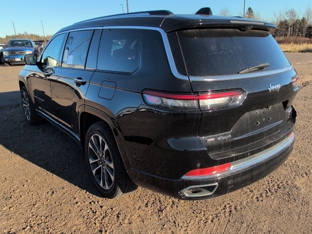2022 Jeep Grand Cherokee Overland photo 4