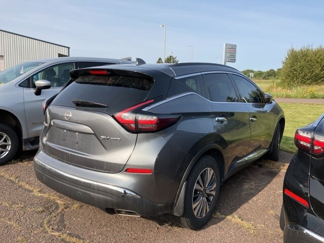 2023 Nissan Murano SV photo 2