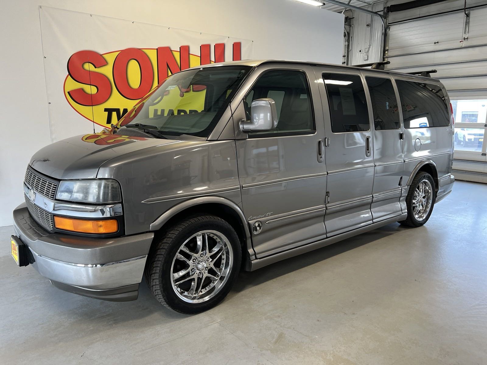 Used 2006 Chevrolet Express Cargo Work with VIN 1GBFG15T661152709 for sale in Two Harbors, Minnesota