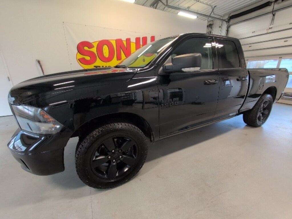 Certified 2022 Ram 1500 Classic SLT Truck