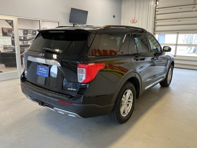 2022 Ford Explorer XLT photo 3