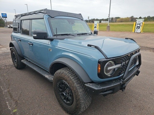 2022 Ford Bronco Wildtrak photo 2