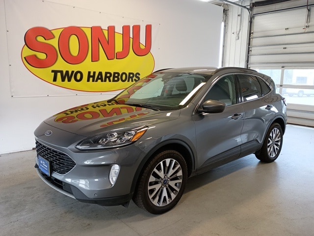 2022 Ford Escape Hybrid Titanium