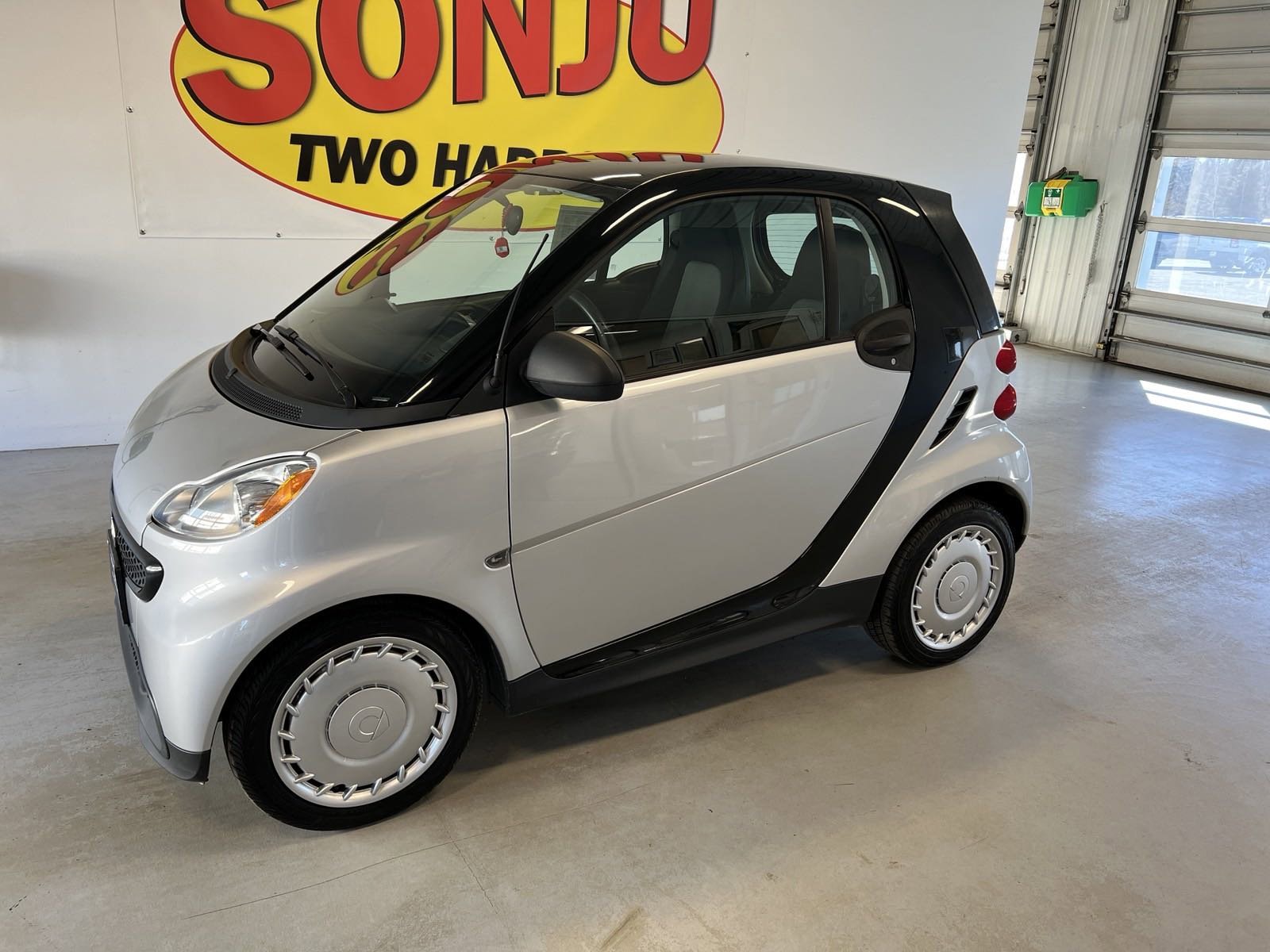 Certified 2015 smart fortwo pure with VIN WMEEJ3BA0FK805912 for sale in Two Harbors, Minnesota