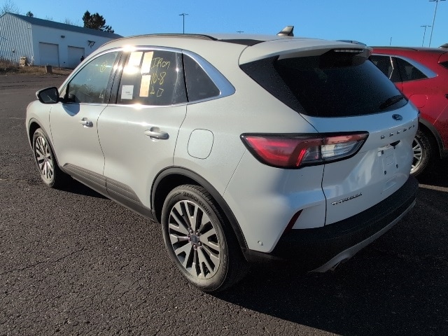 2020 Ford Escape Hybrid Titanium photo 3