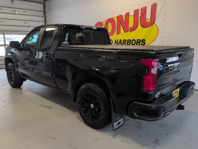 Used 2020 Chevrolet Silverado 1500 RST with VIN 1GCRYEED1LZ238187 for sale in Two Harbors, Minnesota