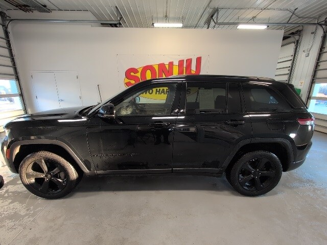 Certified 2023 Jeep Grand Cherokee Limited with VIN 1C4RJHBG7PC556764 for sale in Two Harbors, Minnesota