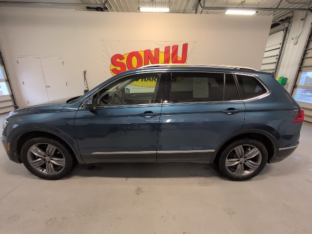 Used 2018 Volkswagen Tiguan SEL Premium with VIN 3VV4B7AX0JM142882 for sale in Two Harbors, Minnesota