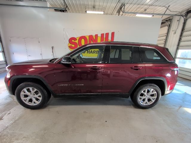 Used 2023 Jeep Grand Cherokee Limited with VIN 1C4RJHBG5P8800916 for sale in Two Harbors, Minnesota