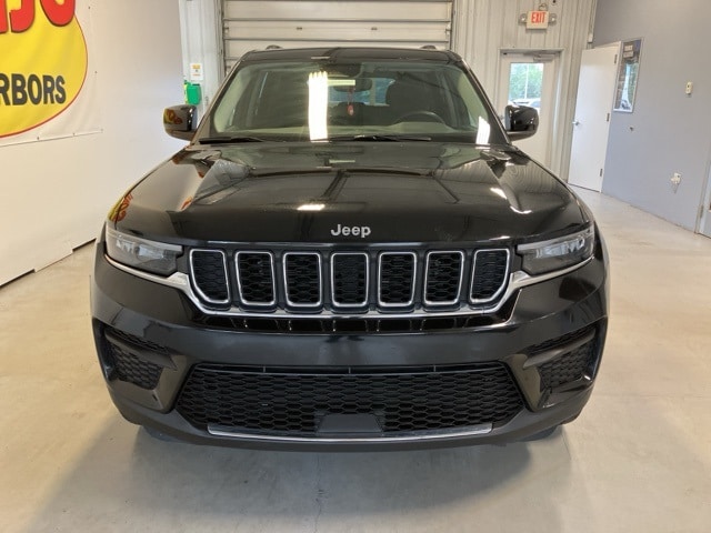 Used 2022 Jeep Grand Cherokee Laredo with VIN 1C4RJHAG8N8583456 for sale in Two Harbors, Minnesota