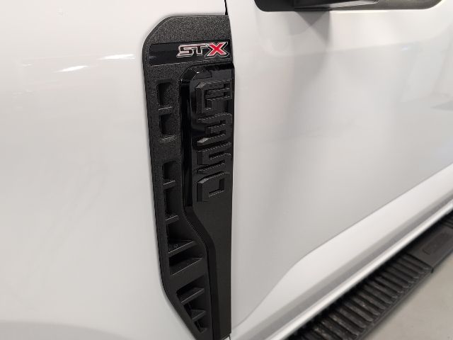 2026 Ford F-350 Super Duty XL - Photo 12