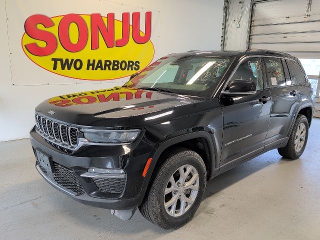 2023 Jeep Grand Cherokee Limited's photo