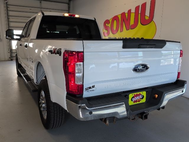2018 Ford F-350 Super Duty XLT - Photo 35