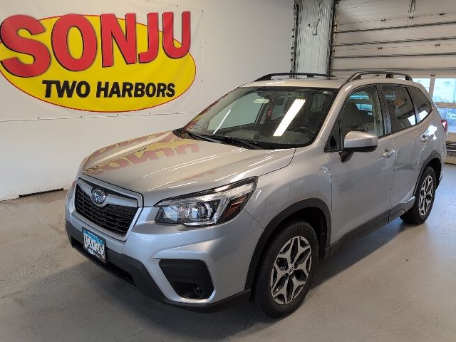 2019 Subaru Forester Premium's photo