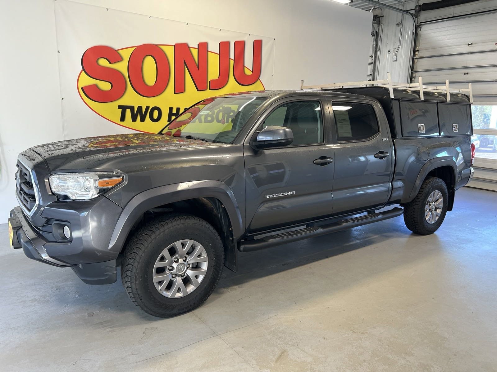 Used 2019 Toyota Tacoma SR5 with VIN 3TMDZ5BN8KM064543 for sale in Two Harbors, MN