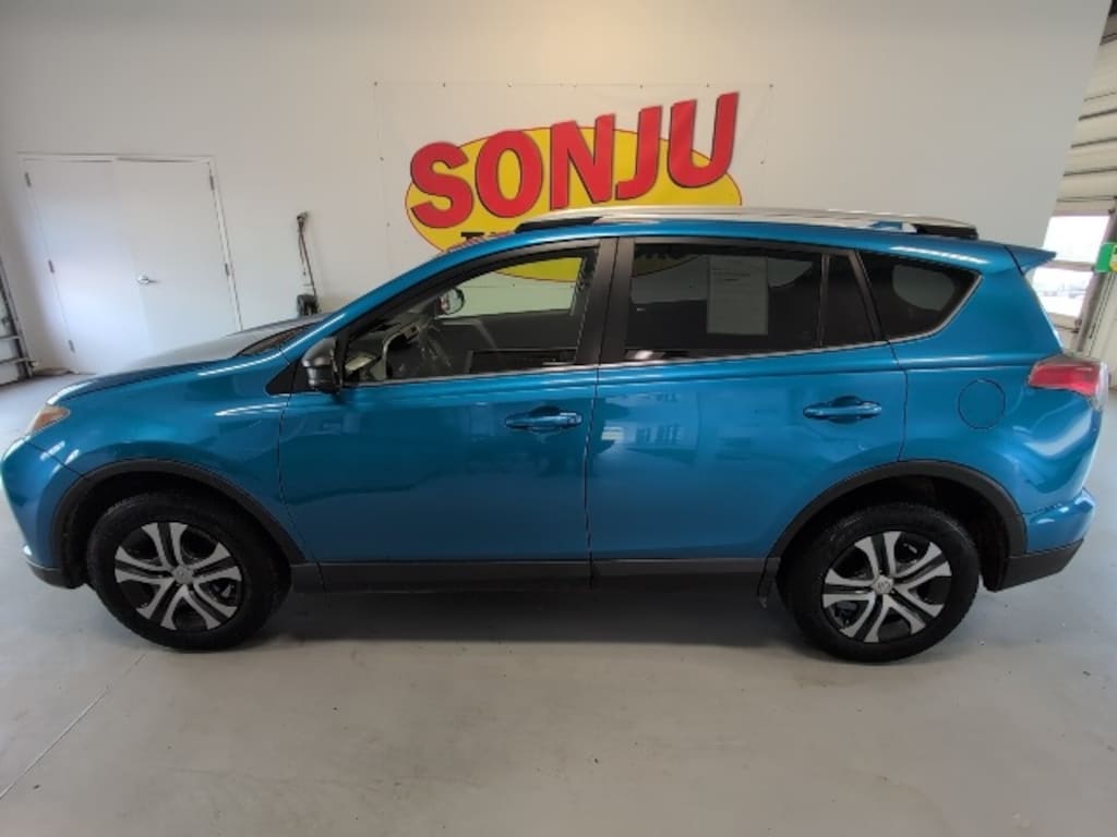 Used 2016 Toyota RAV4 LE SUV