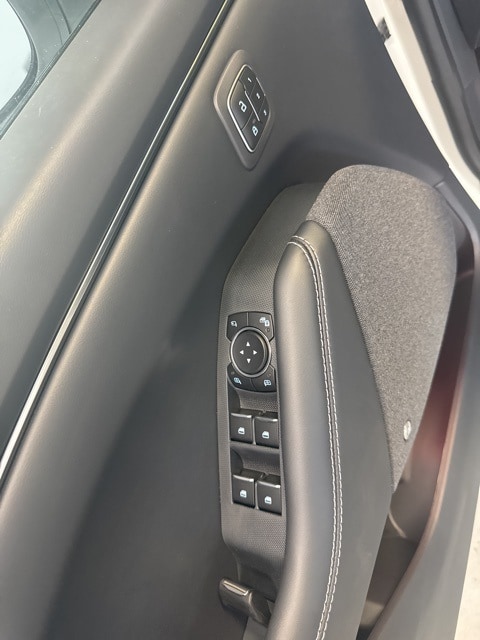 2025 Ford Mustang Mach-E Premium - Photo 12