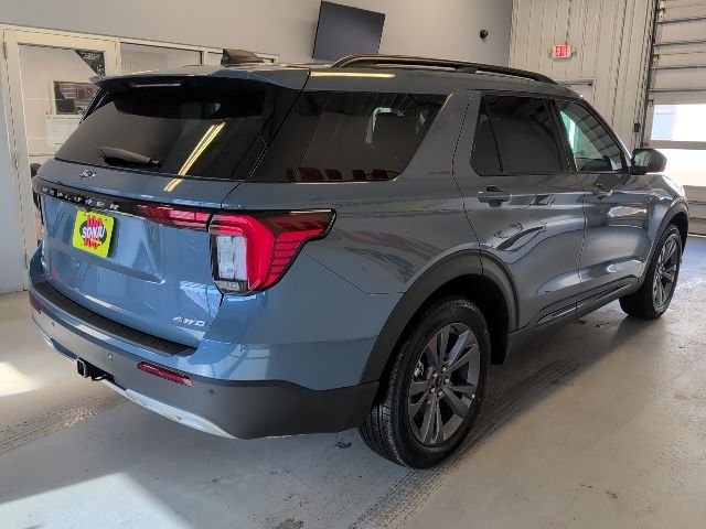 2026 Ford Explorer photo 4