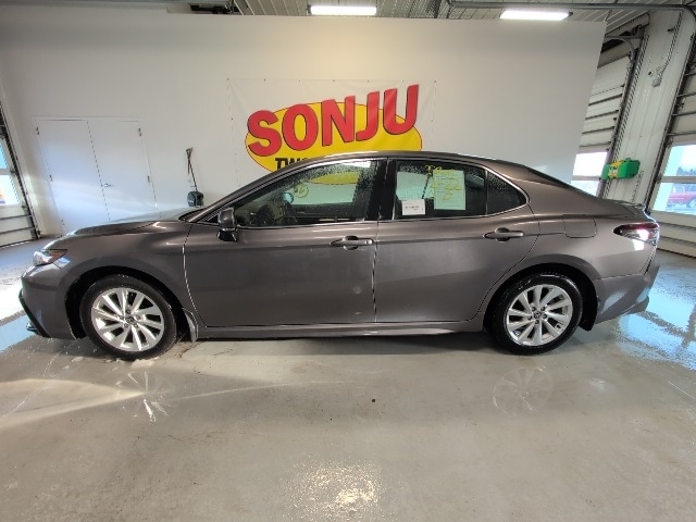 Used 2023 Toyota Camry SE with VIN 4T1G11AK4PU781735 for sale in Two Harbors, Minnesota