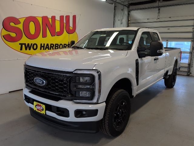 2026 Ford F-350 XL 4x4 SuperCab 8' Box SRW's photo