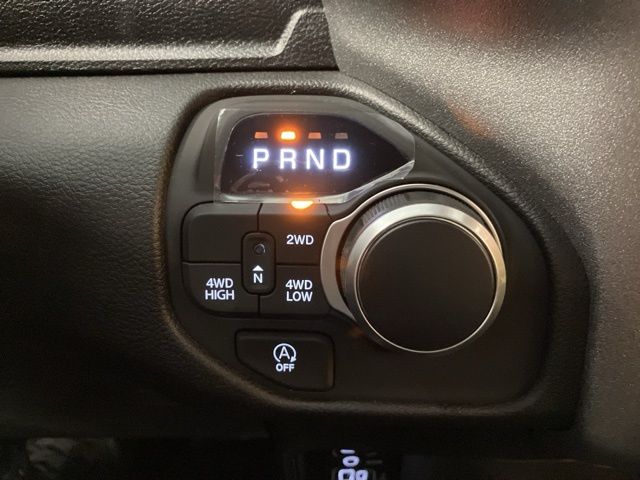 2025 RAM Ram 1500 Pickup Tradesman - Photo 35