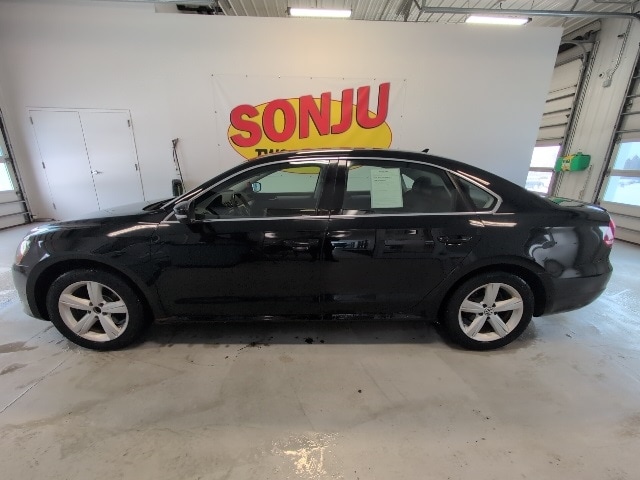 Used 2013 Volkswagen Passat SE with VIN 1VWBH7A34DC029893 for sale in Two Harbors, Minnesota