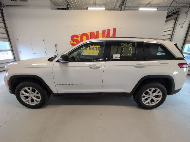 Certified 2023 Jeep Grand Cherokee Limited with VIN 1C4RJHBG6P8800892 for sale in Two Harbors, Minnesota