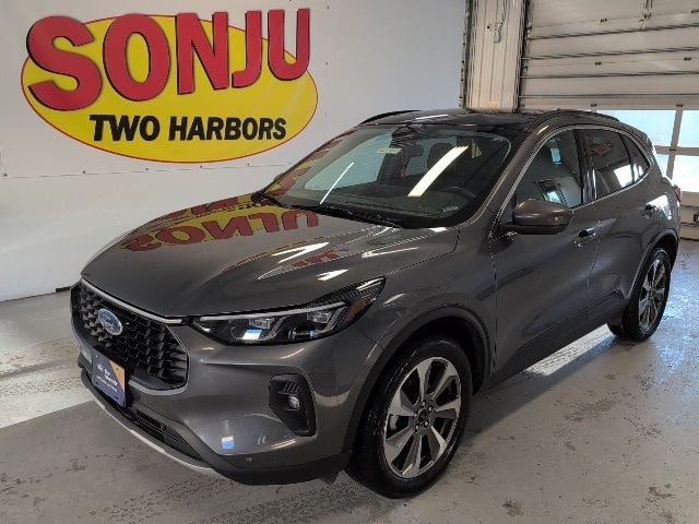 2024 Ford Escape Platinum's photo