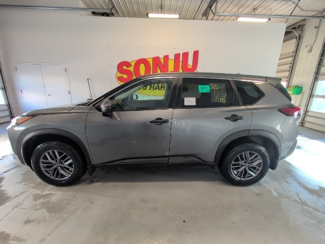 Used 2022 Nissan Rogue S with VIN 5N1AT3AB9NC671858 for sale in Two Harbors, Minnesota