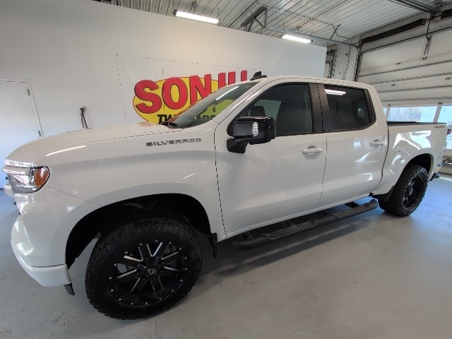 Used 2024 Chevrolet Silverado 1500 RST with VIN 1GCUDEEL9RZ370863 for sale in Two Harbors, Minnesota