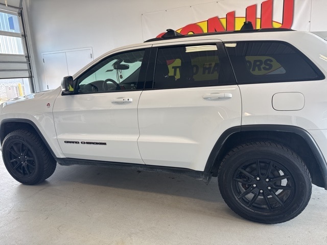 Certified 2021 Jeep Grand Cherokee Trailhawk with VIN 1C4RJFLG2MC629327 for sale in Two Harbors, Minnesota