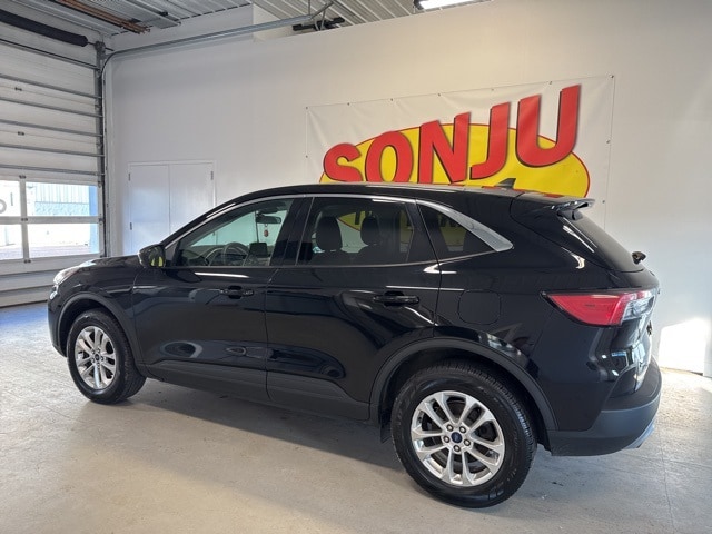 Used 2022 Ford Escape SE with VIN 1FMCU9G61NUB17260 for sale in Two Harbors, Minnesota