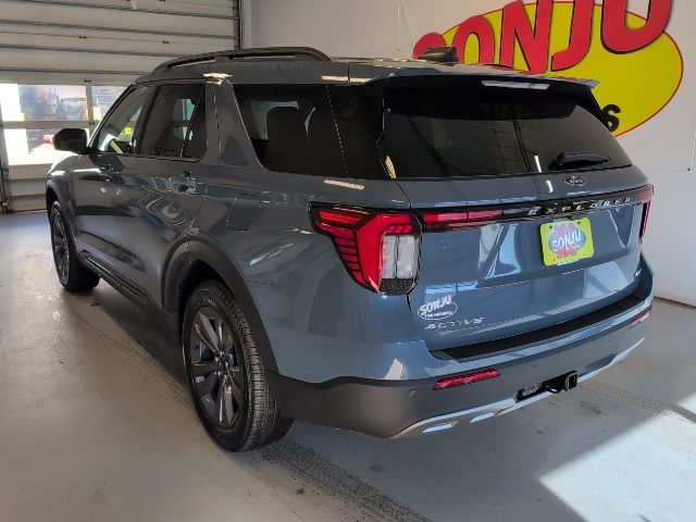 2026 Ford Explorer photo 2