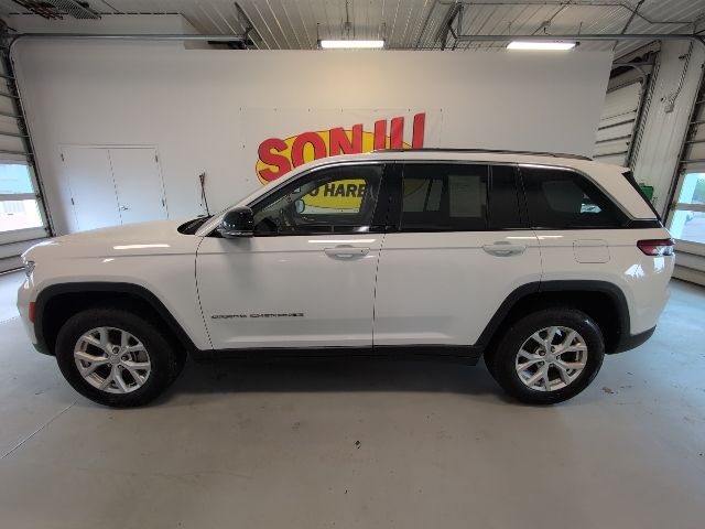 Certified 2023 Jeep Grand Cherokee Limited with VIN 1C4RJHBGXPC540090 for sale in Two Harbors, Minnesota
