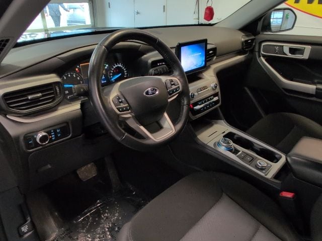 2023 Ford Explorer XLT - Photo 10