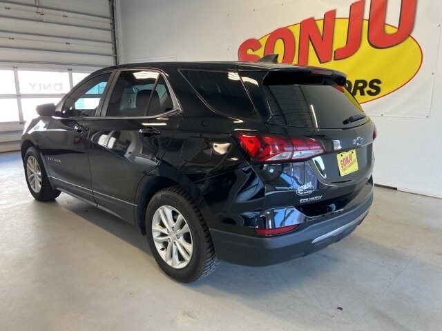 Certified 2022 Chevrolet Equinox LT with VIN 3GNAXUEV9NL111398 for sale in Two Harbors, Minnesota