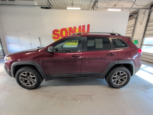 Used 2020 Jeep Cherokee Trailhawk with VIN 1C4PJMBX2LD568339 for sale in Two Harbors, Minnesota