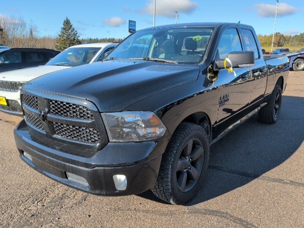 Used 2022 Ram 1500 Classic SLT Truck