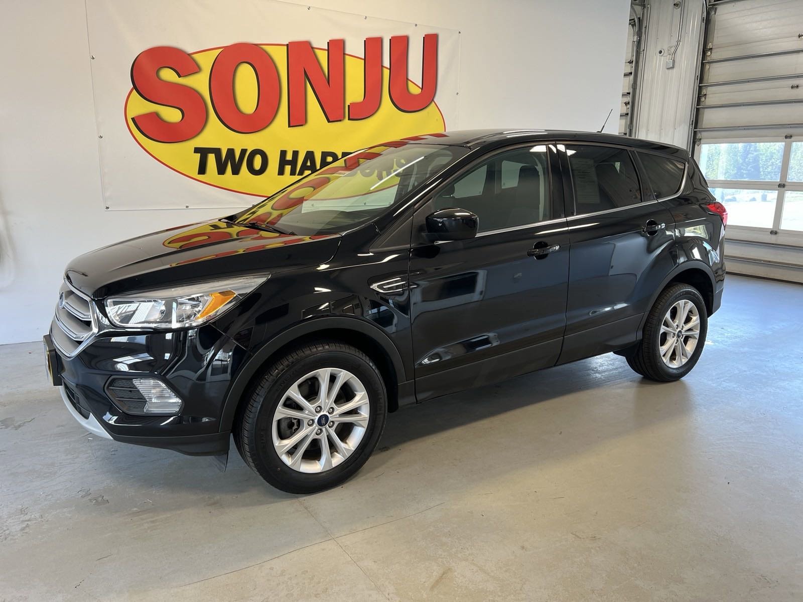 Used 2019 Ford Escape SE with VIN 1FMCU9GDXKUB89794 for sale in Two Harbors, Minnesota