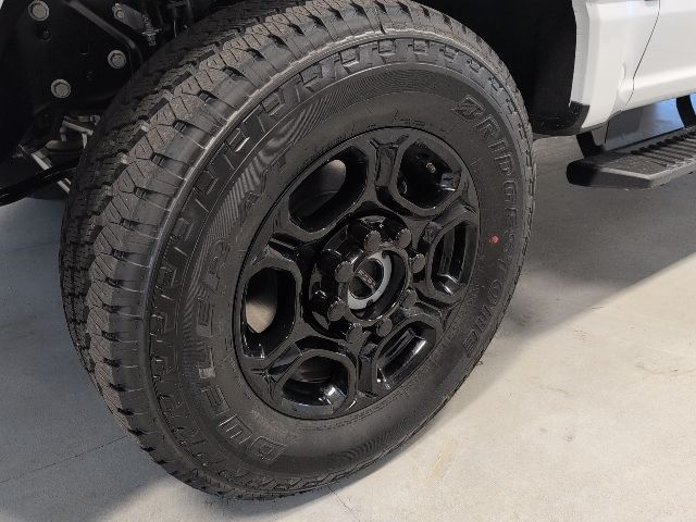 2026 Ford F-350 Super Duty XL - Photo 9