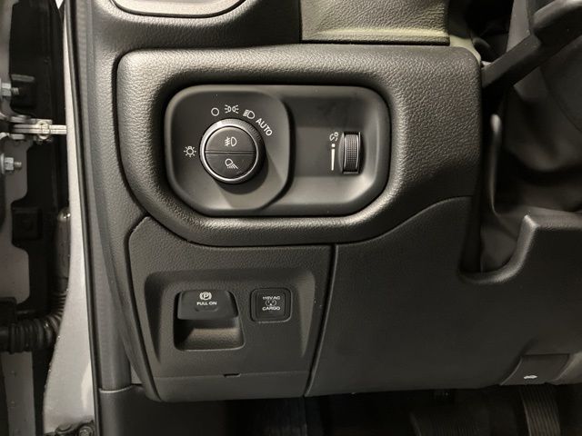 2025 RAM Ram 1500 Pickup Tradesman - Photo 27
