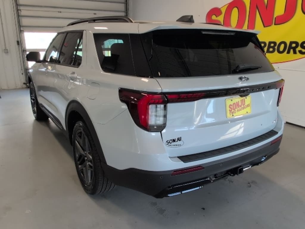 New 2026 Ford Explorer ST-Line SUV